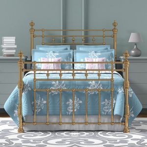 Estructura de Cama de Latón de Diseño con Intrincados Detalles Metálicos y Proporciones Equilibradas para una Mejora Lujosa del Interior del Dormitorio - Product Image 2