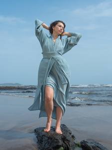 Kimono bohemio azul con cierre de cordón, bata envolvente transpirable y capa para mujer para todas las estaciones - Product Image 5