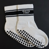 Chaussettes antidérapantes à rayures rétro personnalisées, chaussettes essentielles pour femmes pour le Pilates, le yoga, la barre, vente en gros personnalisée, usine JZVINA au Vietnam