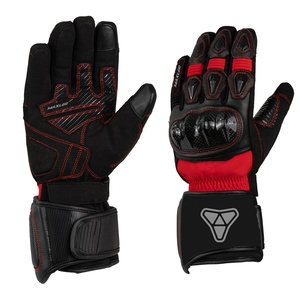 Guantes de moto de carreras con dedos largos personalizados Protección contra choques de invierno Pantalla segura Guantes de cuero táctil Acentos de fibra de carbono - Product Image 1