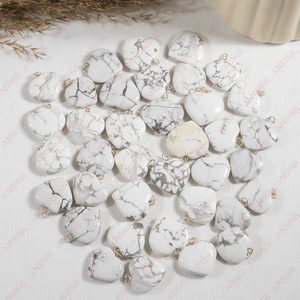 Pendentifs en howlite en forme de cœur, bijoux faits à la main, élégants, romantiques, de qualité supérieure, unisexes, cadeau de mariage - Product Image 3