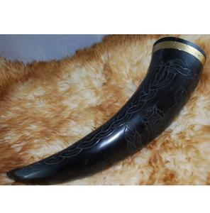 Corne à boire antique sculptée Viking indien de haute qualité avec support pièce décorative élégante technique polie artisanat naturel - Product Image 1