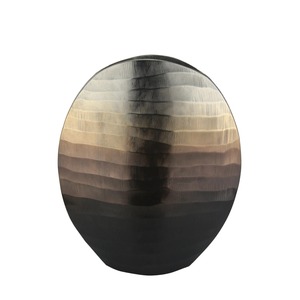 Jarrón con acabado brillante Negro de inspiración vintage con diseño elegante, perfecto para decoración moderna del hogar, mesa de comedor de oficina y entrada - Product Image 1