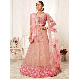 Fascinante Lehenga Choli de Tela Suave con Bordado Rosa para Bodas - Product Image 1