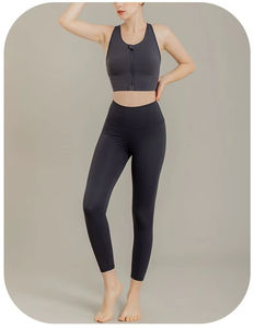 Ensemble de vêtements de sport de yoga deux pièces pour femmes de taille plus vêtements d'entraînement de gymnastique de fitness avec conception de poche arrière - Product Image 2