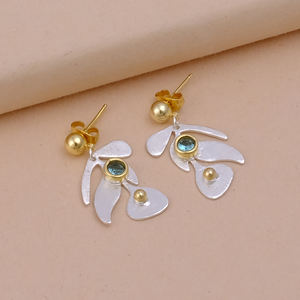 Boucles d'oreilles Apatite Hydro Quartz de créateur Boucles d'oreilles en forme de pierre précieuse plaquée argent Fantaisie Design Prong set Trendy Dangling Jewelry Studs Earring - Product Image 3