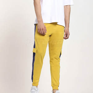 Pantalones deportivos resistentes para hombre, de corte atlético, para entrenamiento en el gimnasio, correr, fitness y deportes al aire libre. - Product Image 4