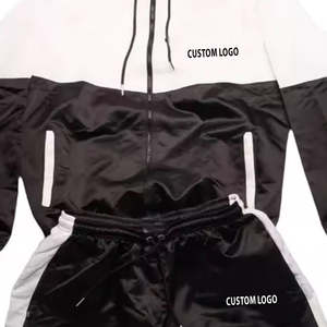 Ensemble short et sweat-shirt en nylon, survêtements en nylon pour hommes, prix de gros, vêtements pour hommes de haute qualité, ensemble survêtement coupe-vent avec logo - Product Image 2