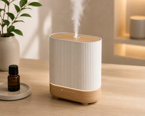 Difusor de Aromas Moderno, Humidificador Ultrasónico de Aceites Esenciales, Base de Madera, Cuerpo Acanalado, para Hogar, Dormitorio, Oficina - Product Image 1