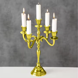 Candelabros de metal más valiosos Diseño en relieve Candelabros de metal grabados a mano Candelabro de pie a precios asequibles - Product Image 6