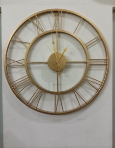 Reloj de pared de Metal con acabado de capa de polvo dorado Vintage con números romanos, diseño silencioso sin tictac, Marco abierto para decoración para sala de estar - Product Image 1