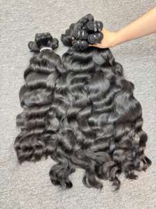 Article chaud 1B Naturel Ondulé Vietnamien 100% Extensions de Cheveux Humains Vierges Double Génie Machine Stock Fermeture à Lacet Profond Naturel - Product Image 6