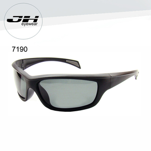 Gafas de sol PPE UV400 fabricadas en Taiwán 7190 para actividades al aire libre - Product Image 1