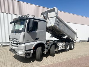 Camion ribaltabile <span class=keywords><strong>Mercedes</strong></span> Benz <span class=keywords><strong>Arocs</strong></span> 3251 del 2012, 8x4, per trasporto merci pesanti, edilizia, estrazione mineraria e trasporto. - Product Image 1