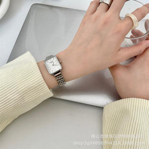 Женские квадратные часы - Product Image 5