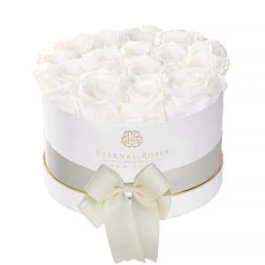 Small Luxury Roses Empire Wedding Gift Set Elegant Gift Box - Product Image 1