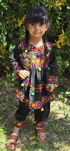 Robe Kuchi Afghane, Costume Afghane, Tenue Ethnique Traditionnelle Kuchi, Robes Tribales Afghanes, Peshawar Pakistan - Product Image 3