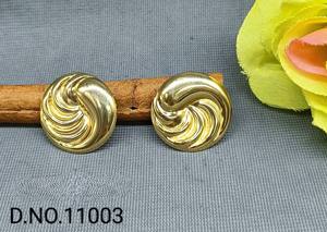 ต่างหูทรงโบราณสีทองและต่างหูแบบติดหู SKU 11003 - Product Image 3