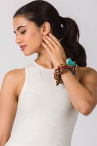Silk Kantha Hair Floral Scrunchies en estilo vintage o bohemio Estampado de flores Grande y elástico - Product Image 3