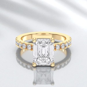 Bague de fiançailles solitaire en argent sterling avec diamant de laboratoire de 1.37 carats E-F/VSS-VS (centre 1.00CT) - Product Image 4