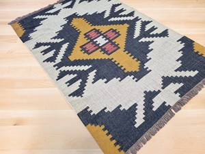 Tapis géométrique Kilim en laine et acrylique, tissage plat, rectangulaire, réversible, avec envers en jute, style salon - Product Image 1