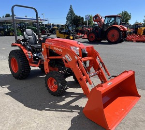 Tracteur Kubota LX2620HSD 2025-Tracteur utilitaire hydrostatique compact avec moteur diesel 26 HP, traction 4WD - Product Image 1