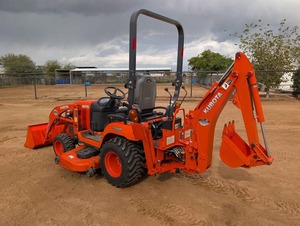 Tracteur compact diesel BX25D 4x4 de 25 CV avec chargeur frontal, moteur et boîte de vitesses pour travaux agricoles et aménagement paysager - Product Image 2