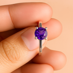 Bague de fiançailles et de mariage en argent sterling 925 plaqué rhodium, améthyste taille ovale, sertie griffe, style tendance pour soirée, février - Product Image 3