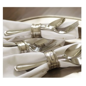 Rond de serviette en métal de forme carrée de conception simple Rond de serviette en métal pour mariage et fêtes à prix abordable - Product Image 4