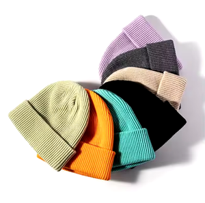 Bonnet tricoté d'hiver populaire de haute qualité Taille personnalisée Logo de broderie à la mode chaud pour hommes femmes pour le cyclisme en plein air - Product Image 2