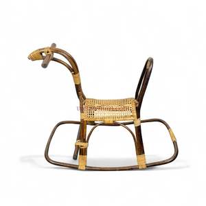 Jouet à bascule en rotin en forme de cheval pour enfants, tissé à la main, mobilier de chambre d'enfant en provenance du Vietnam - Product Image 3