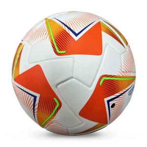 Ballon de football en cuir PU de taille normale, haute durabilité, design personnalisé, entraînement, match, fabrication directe, OEM - Product Image 5