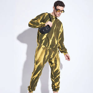 Bas de sport pour hommes fabriqués au Pakistan Logo personnalisable Survêtements à manches longues Fermeture à la taille élastique Style de rue - Product Image 1