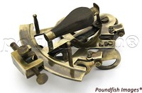 Bouée de navigation en laiton massif de 3 pouces de qualité supérieure en forme de V Équipement de sécurité durable pour bateaux pour utilisation maritime Cadeaux en gros Décoration