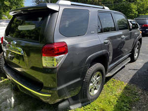 NEATLY usado 2013 To-yo-ta 4_Ru_nner Limited - Product Image 2