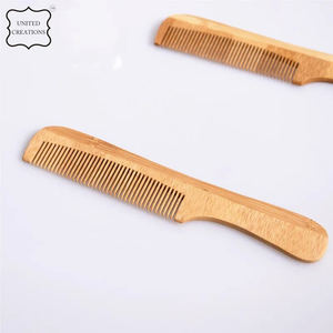 Peine de madera de bambú ecológico hecho a mano personalizado peine de naturaleza no estática para uso doméstico - Product Image 6