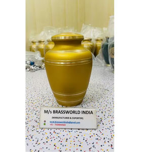 Urne funéraire pour cendres humaines en laiton de haute qualité, couleur or jaune, par Brassworld India - Product Image 1