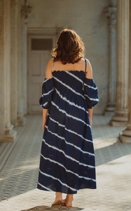 Ishq Barsaat Leheriya Caftán de Verano Hecho a Mano con Teñido Anudado, Ecológico y Transpirable, de Algodón, Largo hasta el Suelo, Corte en A, Cuello Cuadrado, Estilo Náutico - Product Image 5