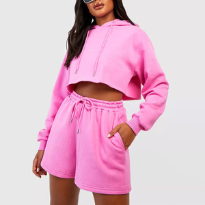 Ensemble Crop Hoodie et Short pour Femme – Vente Directe Usine – Ensemble Deux Pièces de Haute Qualité avec Hoodie à Manches Longues – Prix Abordable - Product Image 1
