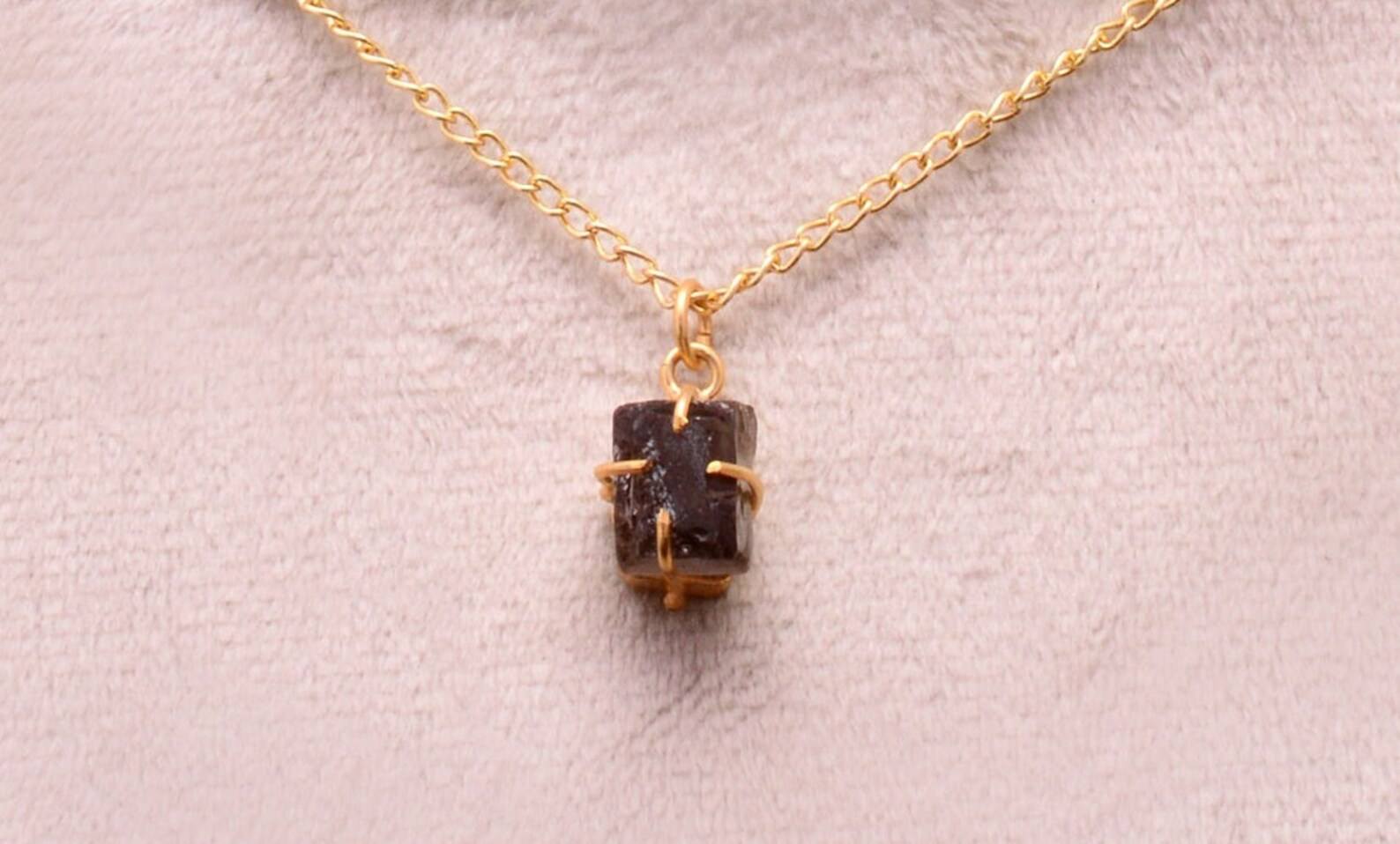 สีน้ำตาล