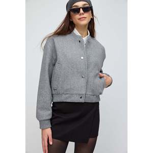 Chaqueta Bomber Elegante - Product Image 2