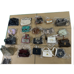 Preloved International Brand Italia Sacs à main d'occasion en cuir de haute qualité avec série No - Product Image 5