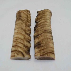 Écailles de corne de mouton texturées authentiques pour la fabrication de couteaux uniques en édition de collection - Product Image 6