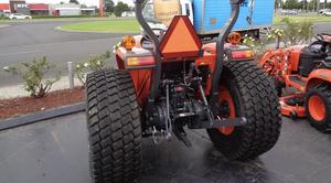 Tractor Kubota barato y asequible de buena calidad - Product Image 5