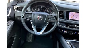 Buick Enclave Premium FWD 2024 Usado en Excelentes Condiciones - Product Image 3