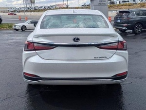 Utilisé 2022 Lex-us ES 300h 300H - Product Image 6