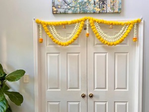 Guirlande de marigold et de mogra avec toran pour la porte d'entrée de la maison indienne, décoration de Diwali, décoration de pooja mandir et de mariage - Product Image 3