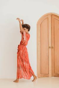 Trendy 100% Rayon Tie Dye Kimono Wrap para mujeres Vacaciones de verano Playa Cubrir con cinturón Patrón tejido Tamaño libre-¡Pida ahora! - Product Image 3