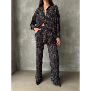 Pantalones de lunares para mujer - Colección de pantalones al por mayor - Product Image 5