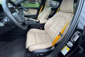 AUTO ELÉCTRICO EXTREMADAMENTE LIMPIO, POLESTAR 2 EDICIÓN DE LANZAMIENTO 2021, 408 HP, MOTOR DUAL, TRACCIÓN EN LAS CUATRO RUEDAS, LISTO PARA ENTREGAR - Product Image 6